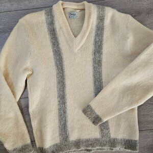 Vintage Women's Twig wool cream and gray v neck sweater